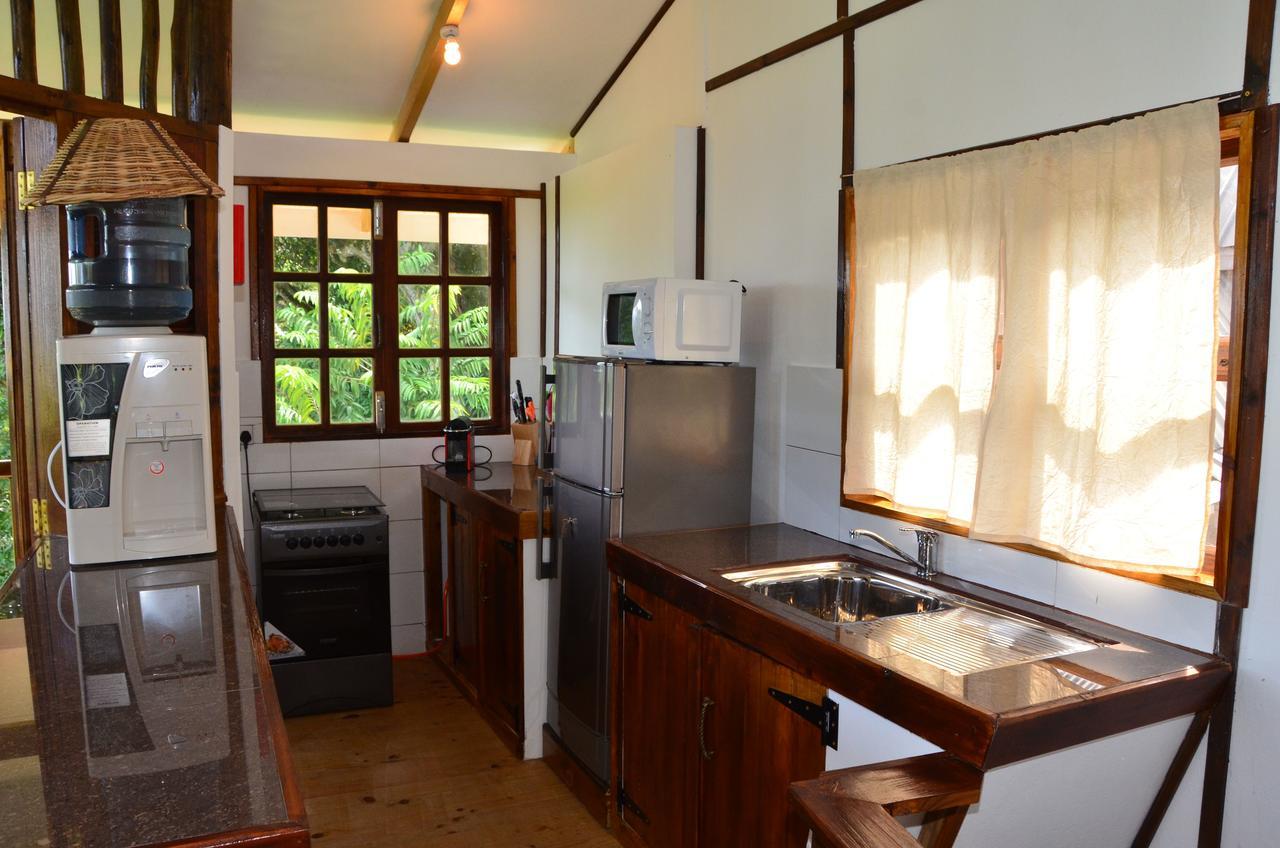 Kaz Ladouceur Bed & Breakfast La Digue Exterior photo